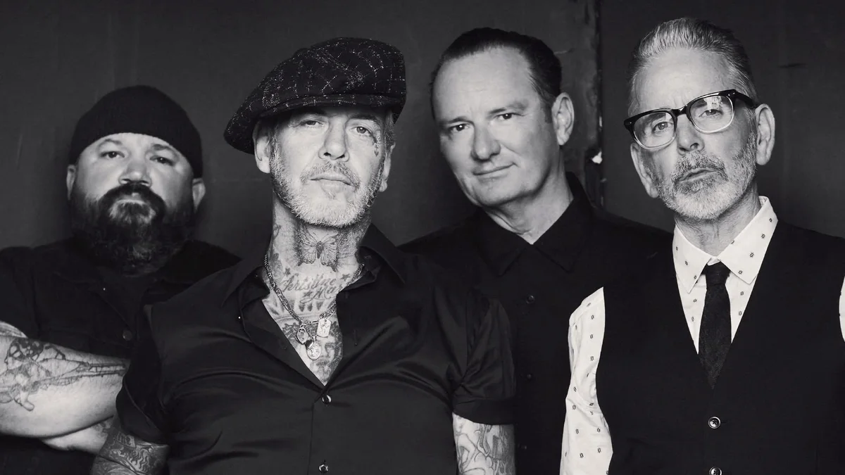 Social Distortion w/ Descendents