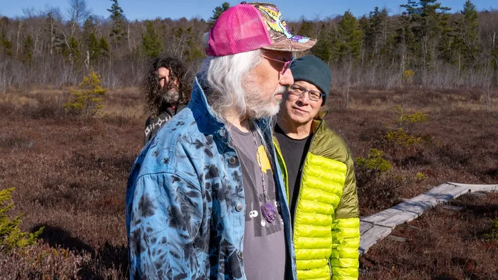 Dinosaur Jr., Marc Ribot’s Ceramic Dog